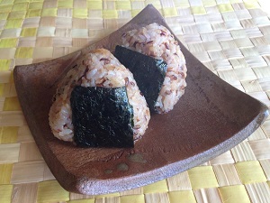 おむすびm